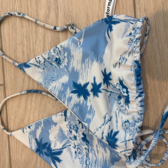 Reformation Small bikini top Cute blue/tropical print - Picture 4 of 6